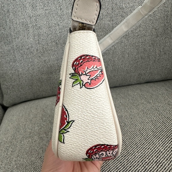 NWT Coach Nolita 19 With Strawberry Print CAL25（Slightly Imperfect Goods） - Picture 5 of 11